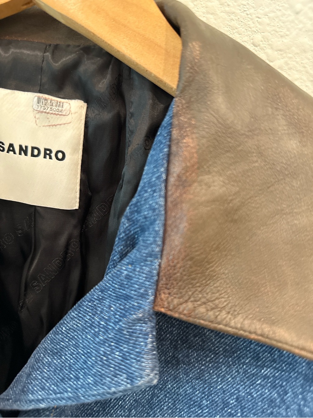 Sandro Cropped Denim Jacket Brown Leather Collar Parisian Size 36 - Picture 3 of 6